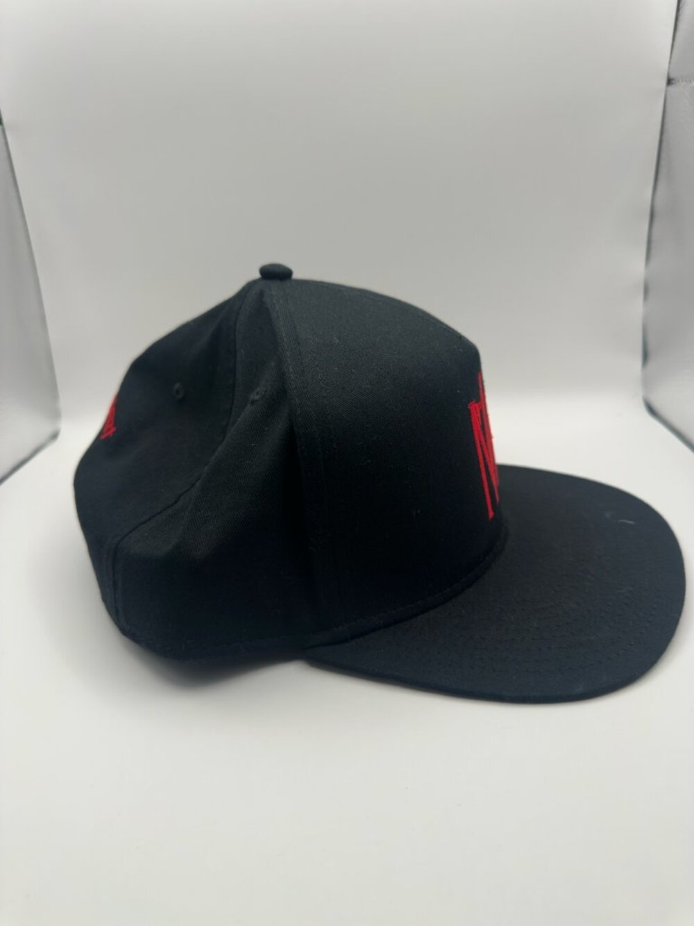 In This Moment Metal Band Snap Back Hat Black Red Logo Embroidered - Picture 6 of 6